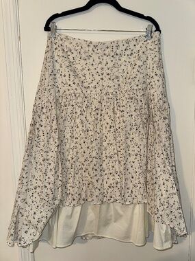 Vince Camuto Island Oasis High Low Midi Skirt in Birch Cream size 10 Floral